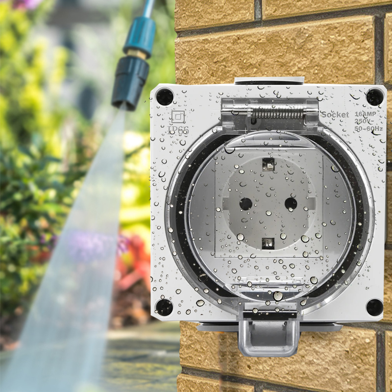 Outdoor Power Receptacle - IP66 waterdichte stopcontact Buiten Weerbestendig In-gebruik